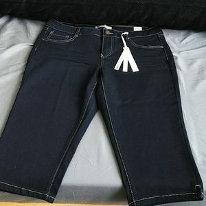 D. Jeans very dark rinse capris. Size 14R.